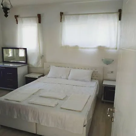 Aparthotel Samsara Evleri *